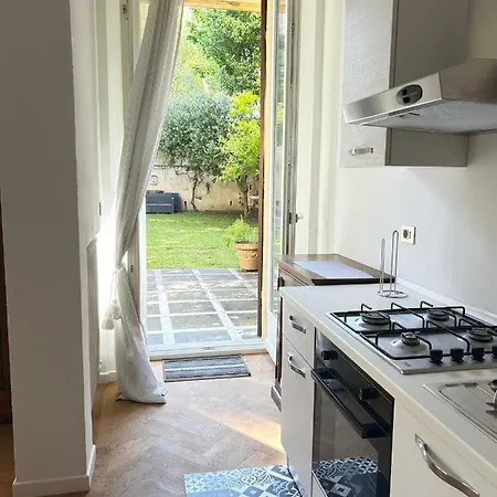 Vagabunda Sea & Garden Apartment *